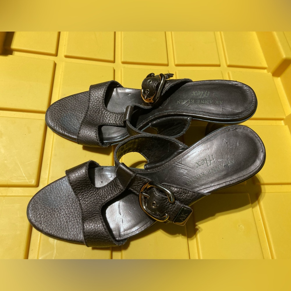 AK Anne Klein I flex hill shoes Women’s size 7.5 M color multi
